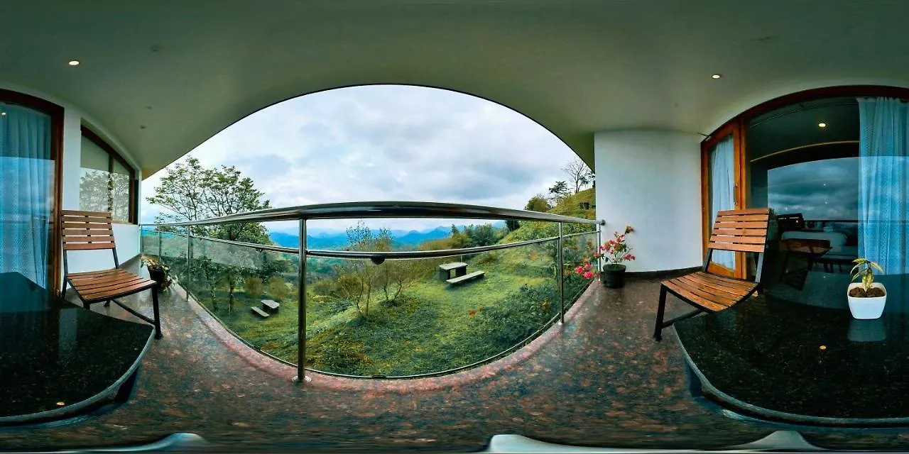Haze And Kites Resort Munnar